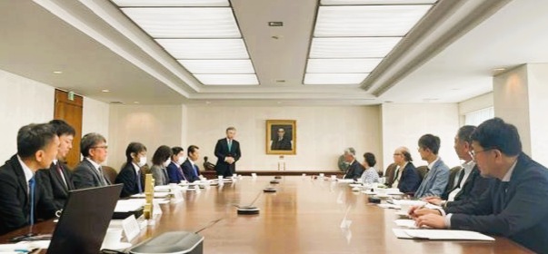 6月番審❶
