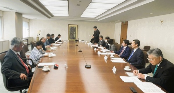 6月番審❸