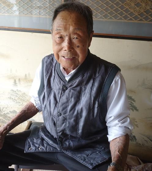 舘松榮喜さん満100歳♪.jpg