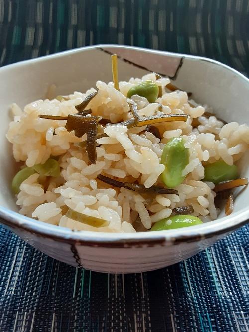 月・塩昆布ご飯.jpg